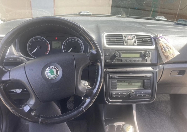 Skoda Fabia cena 19900 przebieg: 156000, rok produkcji 2008 z Nysa małe 277